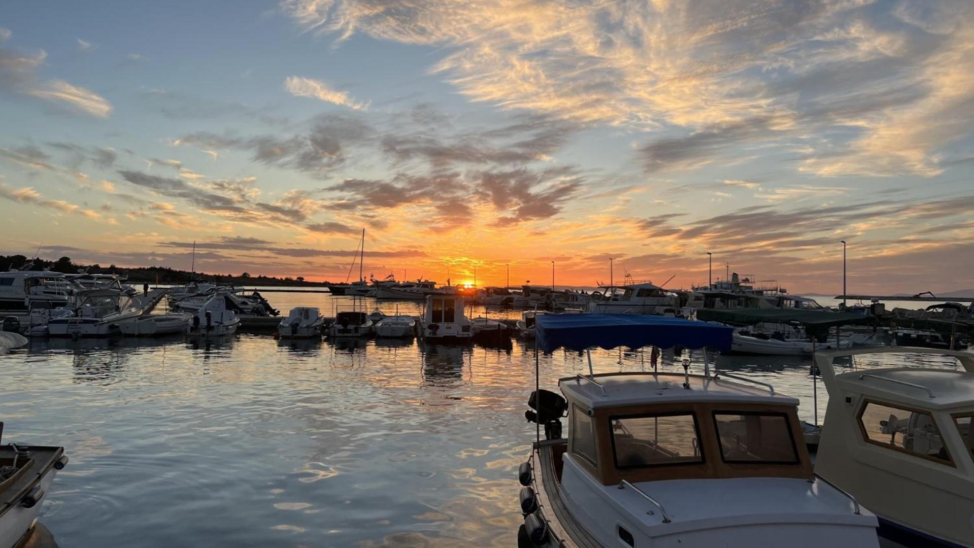 Appartamento Fadila Novaglia Esterno foto